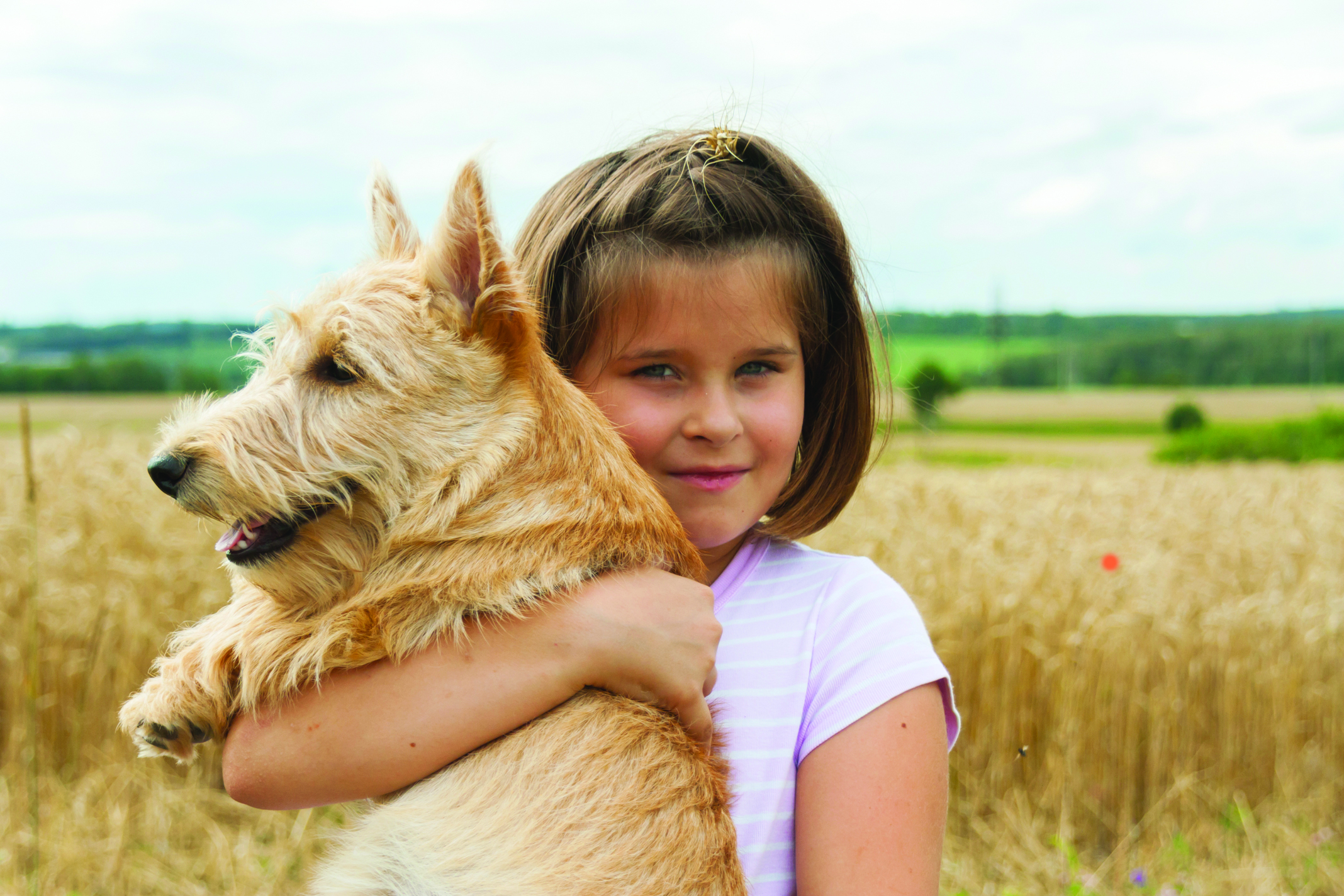 girl%26dog_146001668.jpg