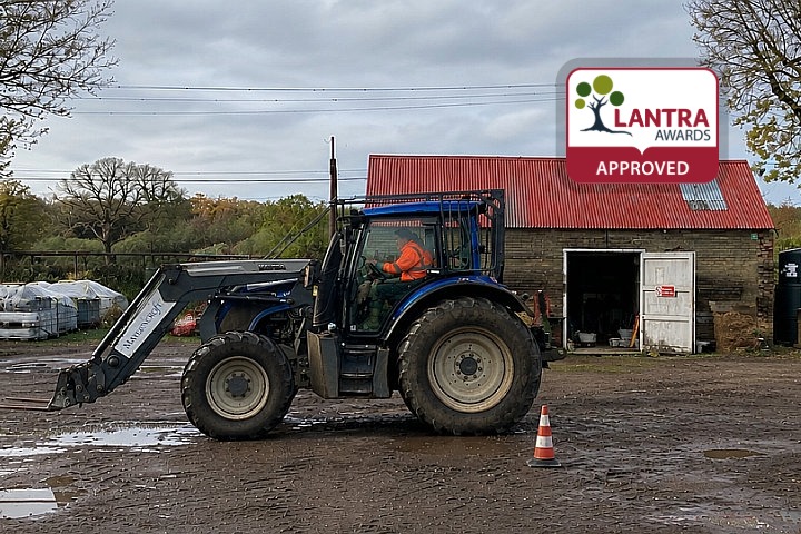 Tractor Driving – Novice Operators (LANTRA Awards) 